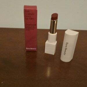 Rare Beauty Lip Balm In Compliment